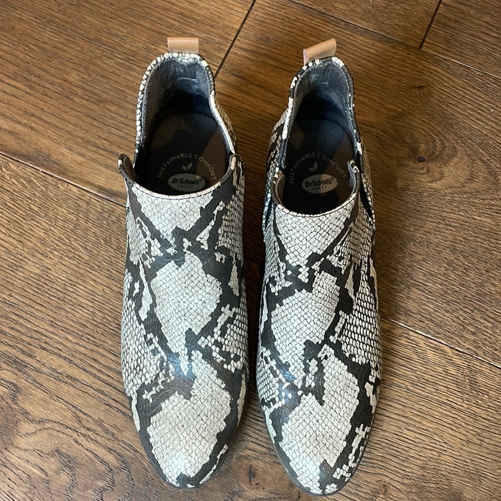 Black and White ankle boot